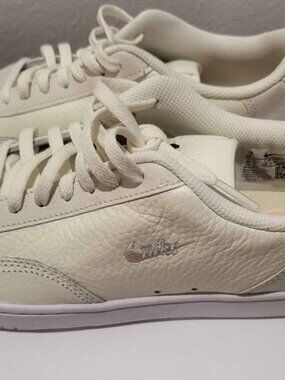 7.5 Nike Court Vintage Premium  "Pale Ivory"